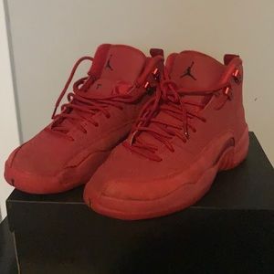 Jordan gym red 12